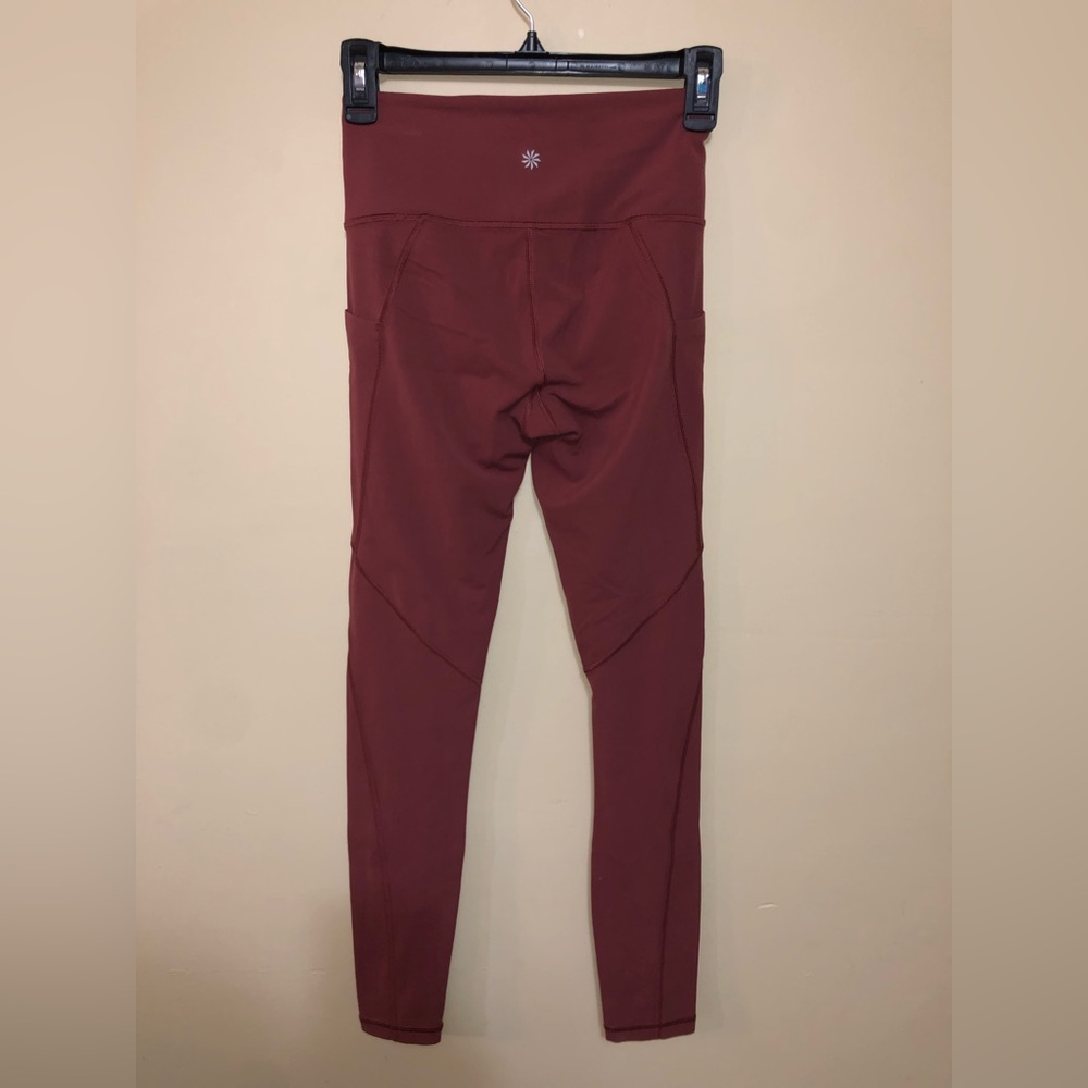 Athleta salutation legging stash pocket size xs